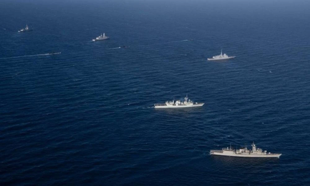 «Πολεμικά» ρεπορτάζ στα Τουρκικά ΜΜΕ: «Μετά από 4 χρόνια, ελληνικά και τουρκικά πολεμικά πλοία ξανά αντιμέτωπα στην Αν. Μεσόγειο»